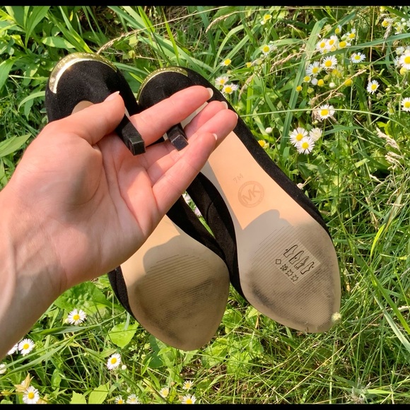 Micheal Kors Heels - Picture 4 of 4